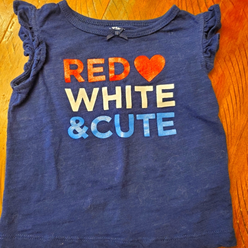 🎉5/$10 Red white & cute shirt